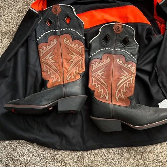 Like new Tony Lama boots style RR1009 size 10D Tony Lama Boots Mens Size 10D Brown Leather Western Cowboy  main image 3